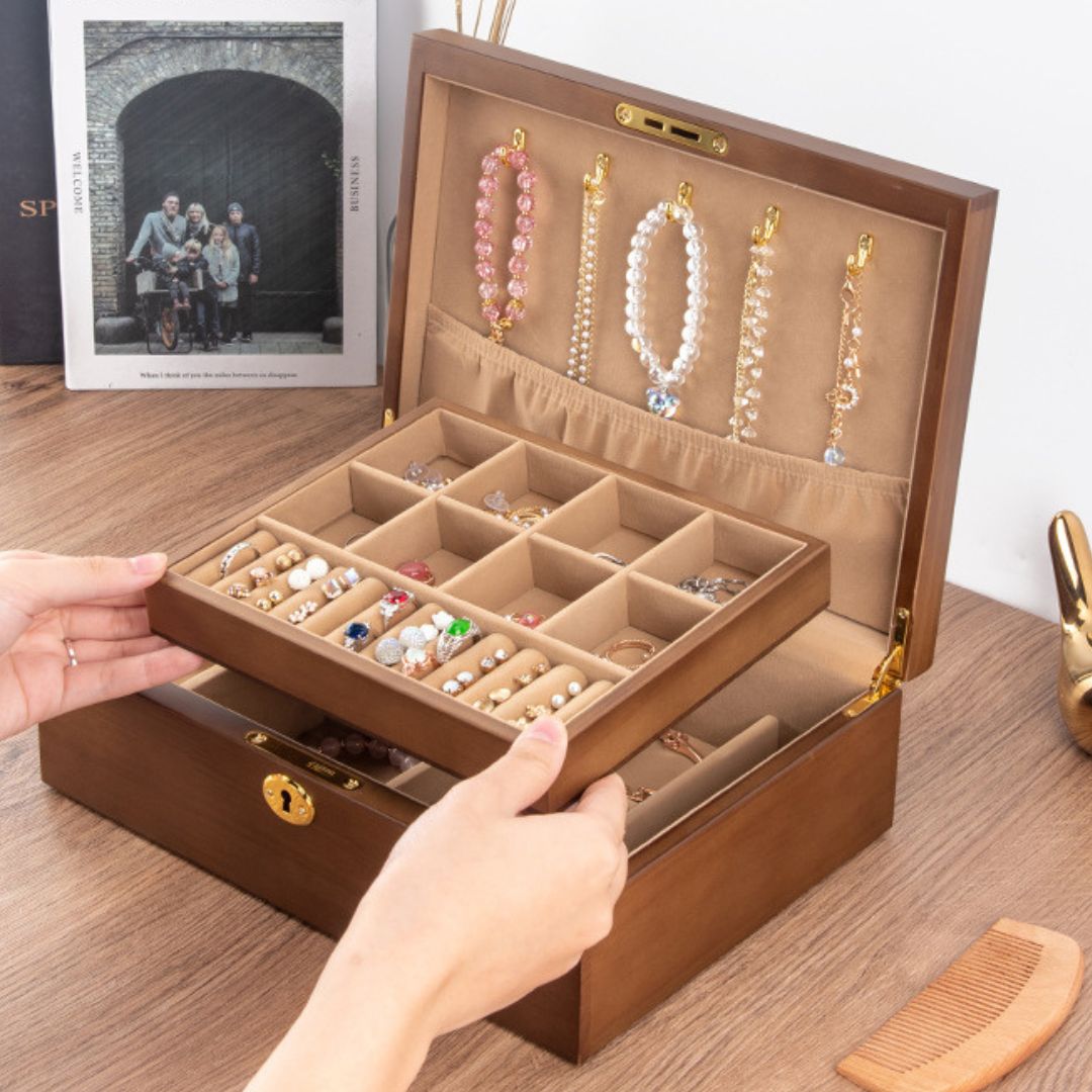 Boîte à bijoux en bois massif – 2 niveaux & coussins montres - Cléophée Paris