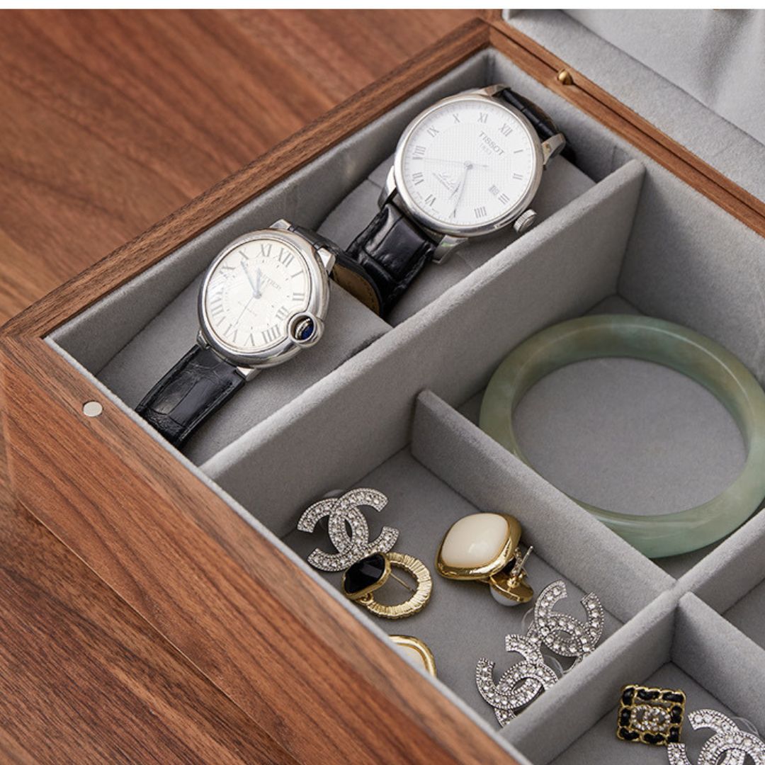 Boîte à bijoux noyer compacte en coloris blanc – Cléophée Paris