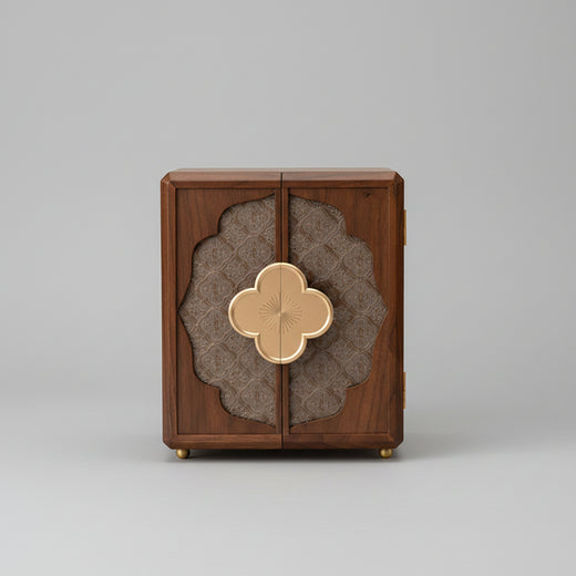 Cabinet à bijoux oriental Signature Cléophée en bois, vue de face – Cléophée Paris