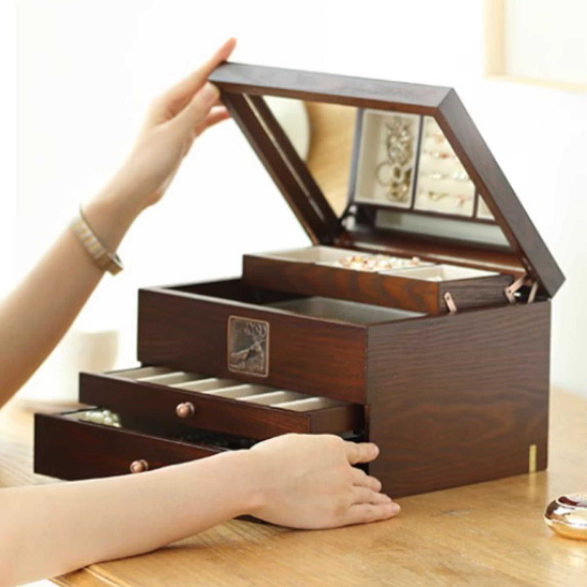 Coffret 4 niveaux avec miroir & motif cerf - Cléophée Paris