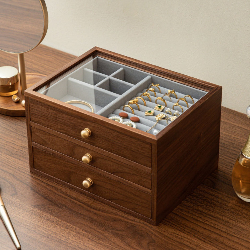 Coffret noyer & laiton avec couvercle verre – 3 niveaux, 2 tiroirs - Cléophée Paris