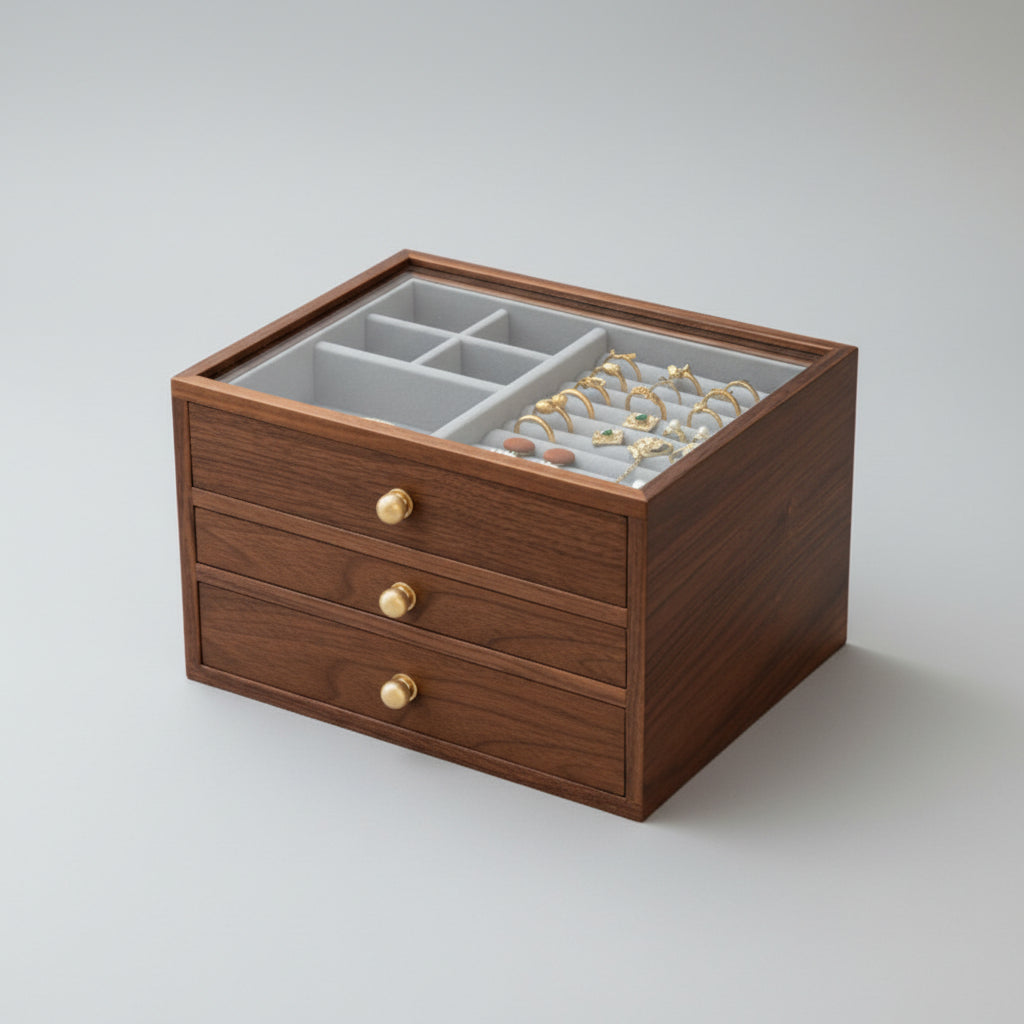 Coffret noyer & laiton avec couvercle verre – 3 niveaux, 2 tiroirs - Cléophée Paris