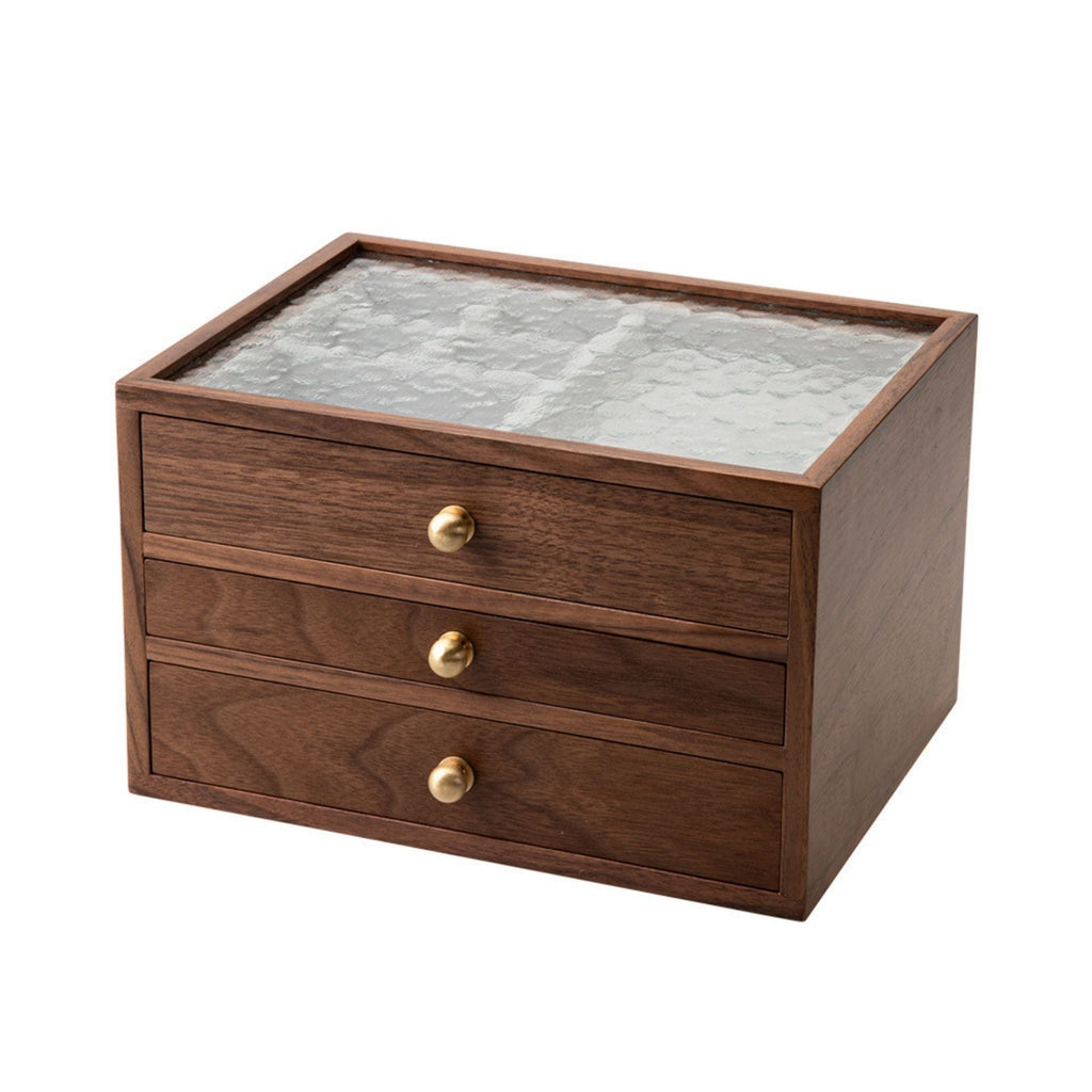 Coffret noyer & laiton avec couvercle verre – 3 niveaux, 2 tiroirs - Cléophée Paris