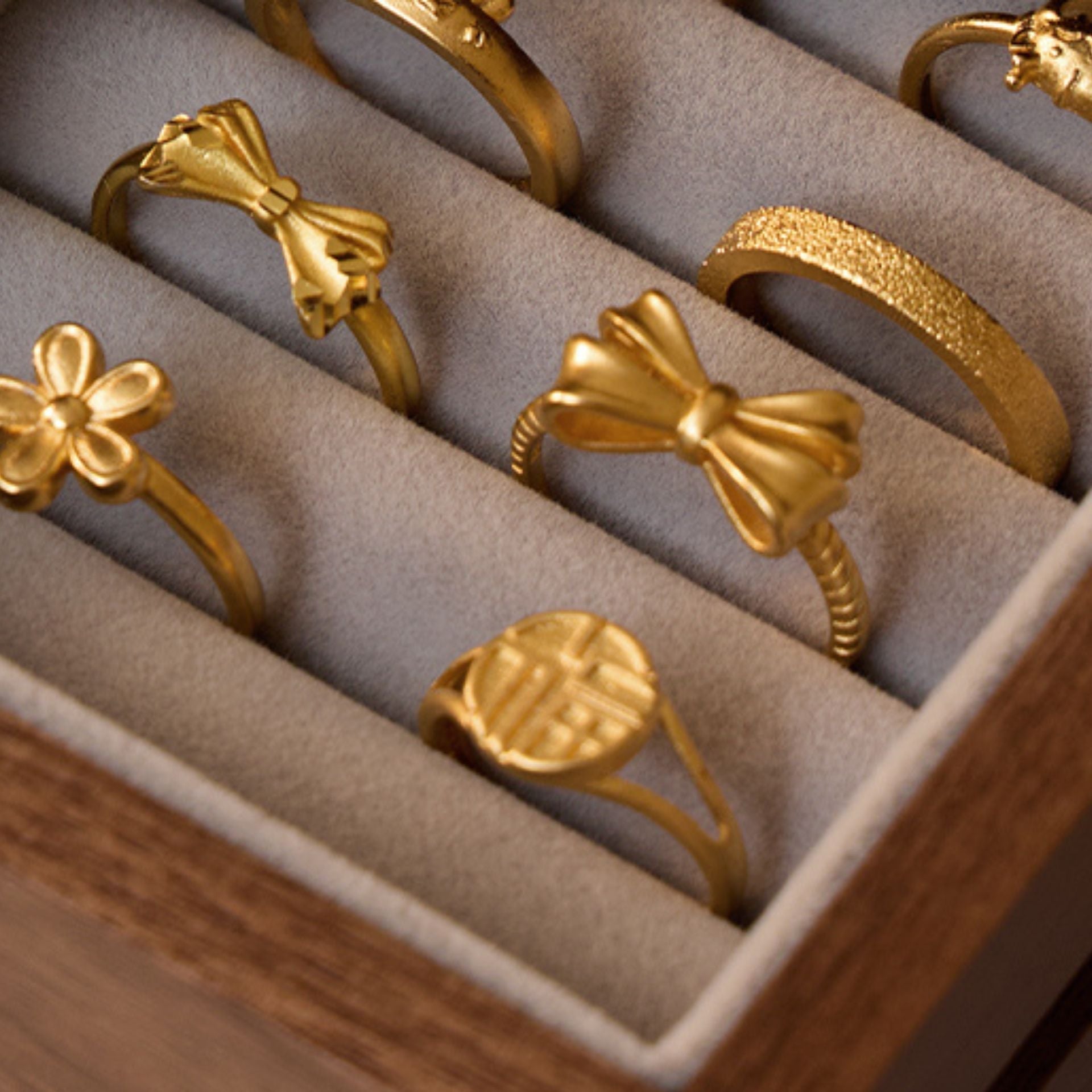 Grand Coffret à Bijoux en Noyer – 5 Tiroirs et Portes au Choix - Cléophée Paris