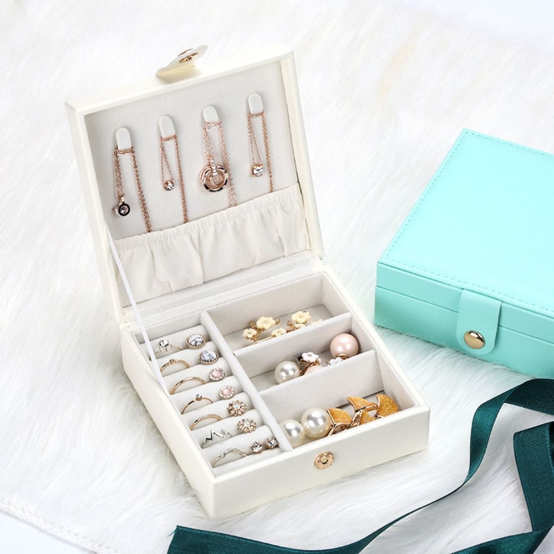 Mini boîte à bijoux de voyage – Carrée bouton - Cléophée Paris